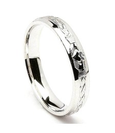 Engraved White Gold Claddagh Ring