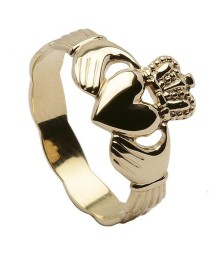 Womens Classic Claddagh Ring - Gold