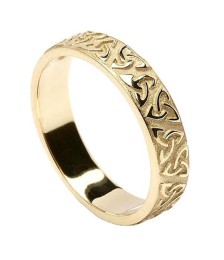 Men's Embossed Trinity Knot Wedding Ring - Yellow Gold Men's Embossed Trinity Knot Wedding Ring - Yellow Gold