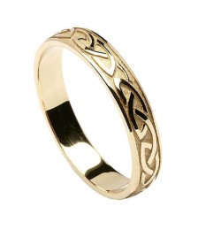 Women's Embossed Celtic Wedding Ring - Yellow Gold