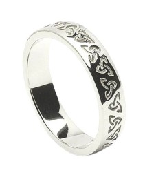 Etched Trinity Knot Wedding Band