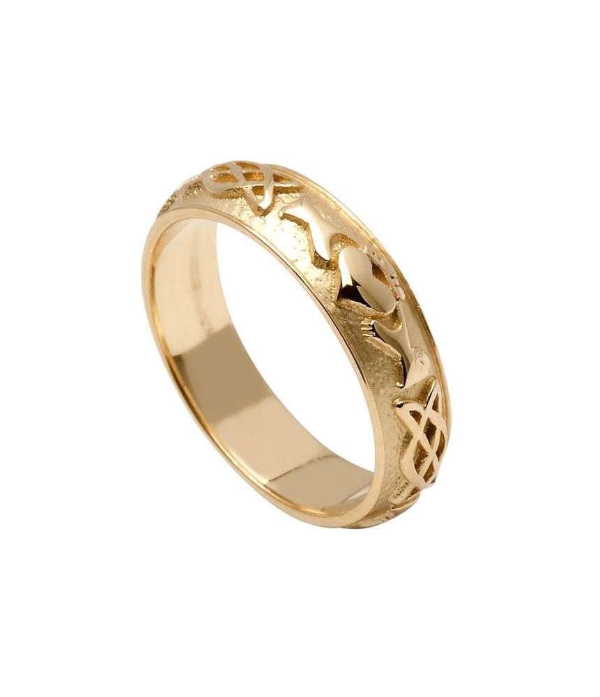 Women's Embossed Claddagh Wedding Ring - Yellow Gold